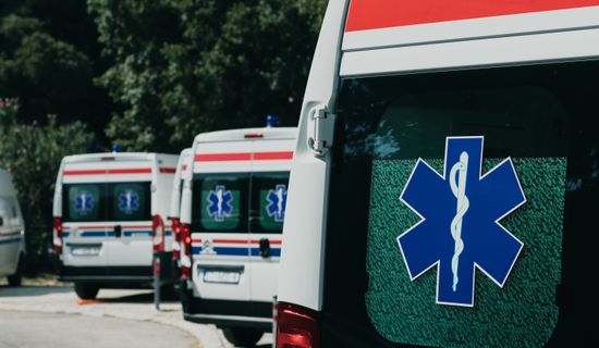 白水救护车转运病人过路高速收费吗？